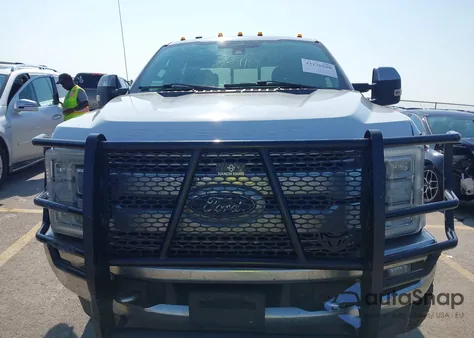 2017 Ford F-250 Lariat из США, поврежденный, VIN 1FT7W2BT2HEC76145